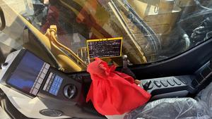 Excavadora sobre orugas Komatsu de segunda mano fabricada en Japón | Cubo de 0,32 M ³ | Listo para trabajar - Product Image 2