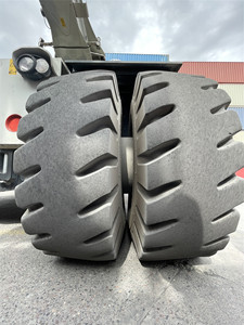 Pneus portuaires E4 /L4, 14.00-24, 18.00-25, 16.00-25, 21.00-33, 21.00-25 pour manutentionneur de conteneurs, chariot élévateur portuaire - Product Image 2