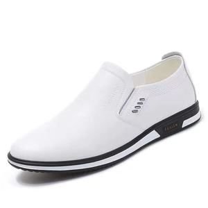 <span class=keywords><strong>Mocasines</strong></span> de cuero PU para hombre, <span class=keywords><strong>mocasines</strong></span> planos para hombre, zapatos de vestir de negocios, zapatos transpirables de moda de verano, calzado negro y blanco, envío directo - Product Image 1