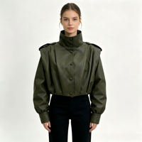 Blouson Biker Court en PU Vert Militaire pour Femme, Col Montant, Épaulettes, Taille Plissée, Logo Personnalisé, Manteau Tendance pour Femme