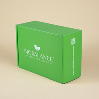 Boîte d'expédition postale en carton ondulé pour cosmétiques, couleur rose personnalisée, avec impression de logo, pour l'envoi de produits de beauté.