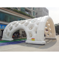 Tente d'araignée gonflable géante blanche avec fenêtres à bulles sur le dessus de l'usine Sino gonflables