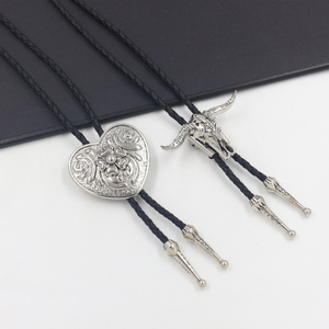 Collar <span class=keywords><strong>de</strong></span> cuerda <span class=keywords><strong>de</strong></span> cuero trenzado Vintalge estilo hip-hop con colgante <span class=keywords><strong>de</strong></span> corazón para <span class=keywords><strong>camisa</strong></span> vaquera - Product Image 3
