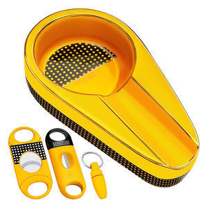 Vente en gros de cendrier européen en céramique de luxe grand cendrier à cigarettes portable personnalisé pour la maison salon hôtel décor - Product Image 1