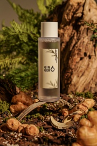 โทนเนอร์ขิงลายดอกไม้เกาหลีพร้อมสารเพิ่มความกระจ่างใสให้ความชุ่มชื้นอย่างล้ำลึกต่อต้านริ้วรอยบำรุงผิวสำหรับผิวบอบบาง - Product Image 6