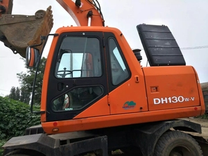 Excavatrice sur pneus Doosan DH130W d'origine, 10 tonnes, avec moteur, pompe et alternateur - Product Image 2