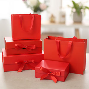 Scatole Regalo Rigide Magnetiche in Cartone Pieghevoli di Lusso Personalizzate per San Valentino e Matrimoni - Product Image 1