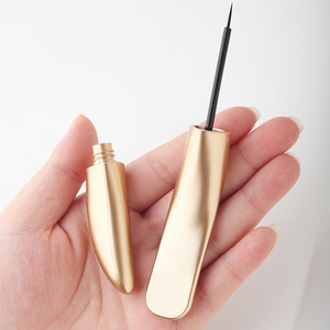 Delineador de Ojos Líquido 5ml Negro Resistente al Agua de Larga Duración a Prueba de Manchas Mate con Punta Ultrafina - Product Image 1