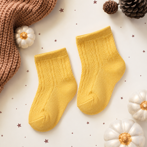 Chaussettes douces de qualité supérieure pour bébés, en coton respirant et extensible, jaunes, taille 1 à 2 ans, confortables, essentielles au quotidien - Product Image 4