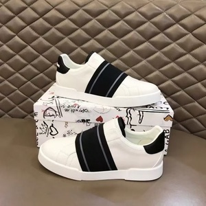 Nouvelles Baskets de Luxe Designer Haut de Gamme 2026 – Chaussures Décontractées à Motif Rétro pour Hommes et Femmes, Légères et Confortables à Lacets Épais pour la Marche - Product Image 1