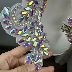 Parche DIY Multicolor Hecho a Mano con Flores de Cristal, Espejo y Pedrería Brillante para Abrigos, Cinturones, Hombros y Vestidos de Novia - Product Image 5