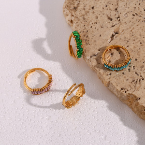 Anillos Ajustables de Acero Inoxidable Chapados en Oro de 18K de Alta Calidad con Circonita Cúbica, Corte Princesa, para Regalo de Boda, Compromiso, Fiesta o Aniversario - Product Image 3