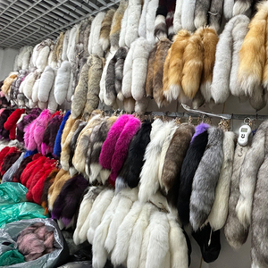 Code di Volpe Autentiche All'Ingrosso, Morbide e Soffici, Multicolore, Minima Perdita di Pelo, Accessori di Moda - Product Image 1