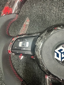 <span class=keywords><strong>Volante</strong></span> <span class=keywords><strong>de</strong></span> Fibra <span class=keywords><strong>de</strong></span> Carbono Forjado para Volkswagen VW <span class=keywords><strong>Golf</strong></span> 7 <span class=keywords><strong>GTI</strong></span> <span class=keywords><strong>Golf</strong></span> R MK7 Polo <span class=keywords><strong>GTI</strong></span> Jetta Passat Tiguan, <span class=keywords><strong>Volante</strong></span> Personalizado - Product Image 3