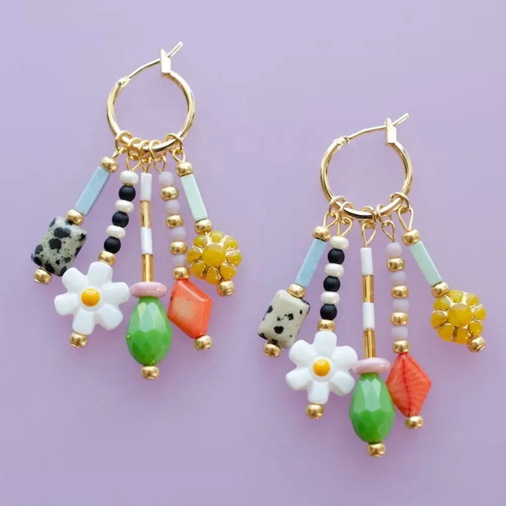 Gioielli Boho orecchini pendenti colorati con ciondoli con perline orecchini pendenti fiori Huggie cerchi di dichiarazione orecchini colorati per l'estate