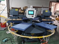 Presse à chaud pneumatique entièrement automatique à 6 stations avec deux plaques chauffantes pour la production de masse et l'impression par sublimation 16*24cm