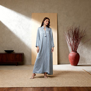 Robe Abaya en polyester ornée de strass sur mesure de luxe pour femmes musulmanes, élégante pour les soirées, nouveau style - Product Image 2