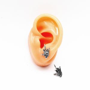 Pendientes de Acero Inoxidable 316 con Diseño de Dedo Medio Vertical y Mano Fantasma Gótica, Estilo Punk Vaquero, para Uso Diario - Product Image 5