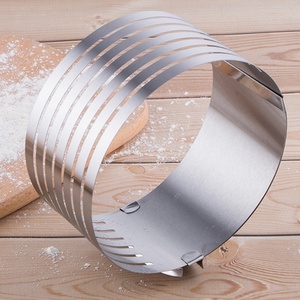 Couteau à gâteau circulaire réglable en acier inoxydable de 15-30 cm, outil de pâtisserie multi-niveaux, coupe-gâteau en anneaux, trancheuse à pâtisserie - Product Image 4