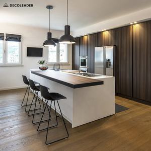 ตู้ครัวสีเขียวมิ้นท์ทันสมัยแบบไม่มีมือจับ รุ่น J-pull พร้อมบานประตูแบบ Batten - Product Image 3