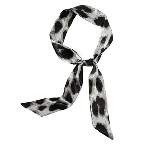 <span class=keywords><strong>Sciarpa</strong></span> 100% <span class=keywords><strong>Pura</strong></span> <span class=keywords><strong>Seta</strong></span> per Donne, Foulard Stampato alla Moda, <span class=keywords><strong>Sciarpa</strong></span> Quadrata in <span class=keywords><strong>Seta</strong></span> con Logo Personalizzato, Hijab - Product Image 1