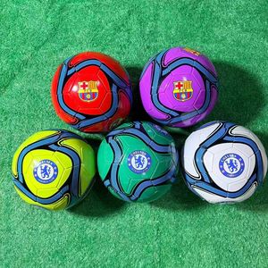 Balón de Fútbol Oficial Personalizable Antideslizante y sin Costuras - Uso Duradero en Interiores/Exteriores - Product Image 4