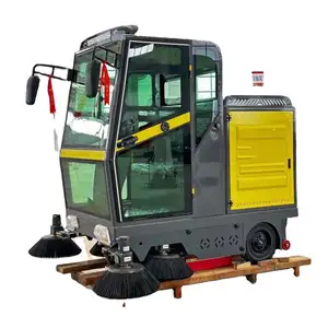 Magnetic Sweeper Robert Sweeping And Mopping Cleaning Road Machine