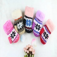 Gants d'hiver Jacquard tricotés à double couche pour enfants mitaines chaudes en fourrure sans doigts pour les activités de plein air