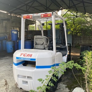 Chariot élévateur diesel TCM FD25, capacité 2500 kg, technologie japonaise, force de levage élevée, mât 3-4,5 m, manutention de matériaux lourds - Product Image 5