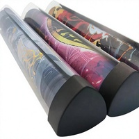 Tube de protection transparent en plastique en forme de prisme GF PM-002 pour tapis de jeu, personnalisable en couleur et impression sérigraphique, recyclable, vente en gros