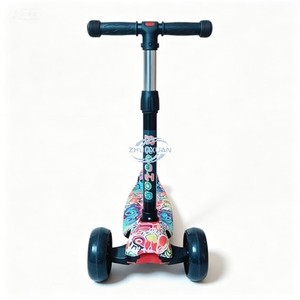 Patinete de 3 Ruedas para Niños, Regalo Perfecto, con Diseño de Grafiti Colorido, Plegable y Ajustable, para Niños Preescolares - Product Image 4