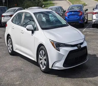 Etwas gebrauchter Toyota Corolla zu verkaufen