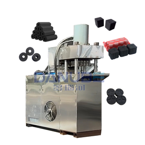 Presse à briquettes de charbon de bois en forme d'hexagone, machine à briquettes de sciure de bois carbonisée - Product Image 1
