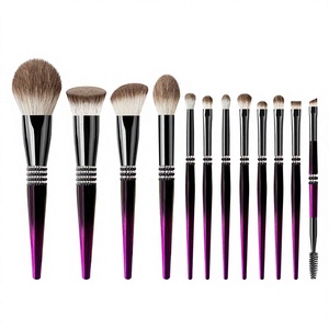 Nouvel Arrivage Transfrontalier – Ensemble de 12 Pinceaux de <span class=keywords><strong>Maquillage</strong></span> en Fibre Synthétique Dégradé Violet avec Manche en Bois et <span class=keywords><strong>Strass</strong></span> - Product Image 1