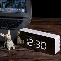 Jam Alarm Digital LED Cermin Elektronik Grosir dengan Desain Modern Bertenaga USB