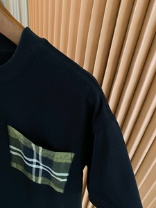 เสื้อเชิ้ตแขนสั้นลายตารางวินเทจ <span class=keywords><strong>Burberry</strong></span> ของแท้ คุณภาพดี ระบายอากาศได้ดี ผลิตจากผ้าฝ้าย 100% มีกระเป๋าเสื้อ สำหรับผู้ชาย - Product Image 4