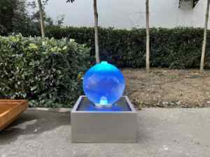 Decoración de jardín al aire libre fuente de agua personalizada globo bola hueca fuentes de esfera de acrílico transparente con luz Led - Product Image 5