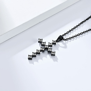 2025 New Elegant High-End Diamond-Studded <b>Titanium</b> Steel Cross Necklace with Unisex, Light Luxury Rhombus-Shaped Diamond Pendant - Product Image 3
