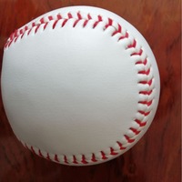 [Vente directe usine] Balle de baseball rigide de 9 pouces avec noyau en liège, balle d'entraînement sécurisée pour enfants, softball et baseball