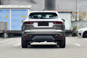 <span class=keywords><strong>Jaguar</strong></span> <span class=keywords><strong>E</strong></span>-<span class=keywords><strong>PACE</strong></span> R-DYNAMIC Youth Edition <span class=keywords><strong>2023</strong></span> Turbo Manuelle Hybride Légère 48V 5 Portes 5 Places SUV Compact Traction Avant Conduite à Gauche Dark R18 - Product Image 4