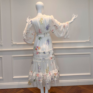 Robe <span class=keywords><strong>longue</strong></span> évasée taille haute à col en V, manches bouffantes, imprimé patchwork, volants floraux et blocs de couleur, style vacances à la française, collection Printemps Doux - Product Image 3