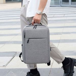 Mochila Empresarial con Logotipo Personalizado, Mochila Promocional para Regalos Corporativos, Regalos para Empleados y Eventos Empresariales, Mochila para Promocionar tu Marca - Product Image 4