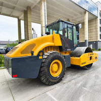 Compacteur vibrant à tambour unique haute efficacité XS222J de 20 tonnes pour la compactation des couches de fond de chaussée autoroutière
