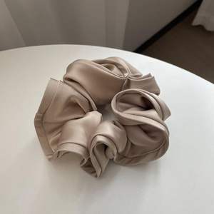 Grands élastiques à cheveux pour femmes, élastiques à cheveux en soie douce, attaches pour queue de cheval, accessoires pour cheveux pour filles - Product Image 4