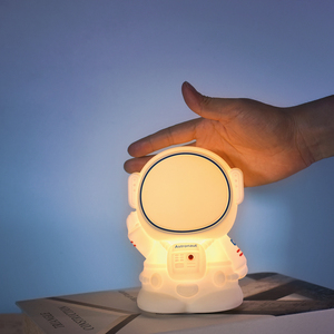 Lámpara de ambiente para dormitorio, <span class=keywords><strong>astronauta</strong></span> de cabecera, luz Led de silicona suave para niños - Product Image 5