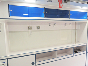 Nuevo Vehículo de ambulancia Foton Tunland 4x4 con caja de recogida, combustible diésel para transporte médico ICU listo para exportación - Product Image 6