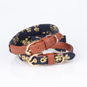 Nuevo Conjunto de <span class=keywords><strong>Collar</strong></span> para Mascotas con Diseño Floral Estilo Japonés, Incluye Pañuelo de Tela con Grabado Dorado y Correa Extensible para Perro - Product Image 4