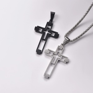 Pendentif croix creuse en acier inoxydable, bijoux hip-hop streetwear pour femmes et hommes, bijoux chrétiens - Product Image 6