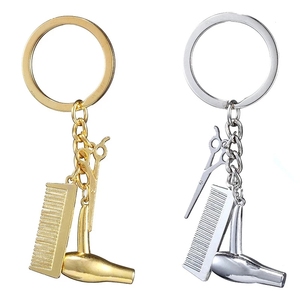 Llavero para Peluquero, Estilista, Barbero, con Diseño de Tijeras, Secador de Pelo y Peine, con la Frase 'Haz lo que amas, ama lo que haces' - Product Image 1