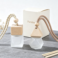 Vente en gros d'usine - Flacon diffuseur d'huile parfumée pour voiture en verre givré carré de 8 ml avec logo gravé et boîte cadeau